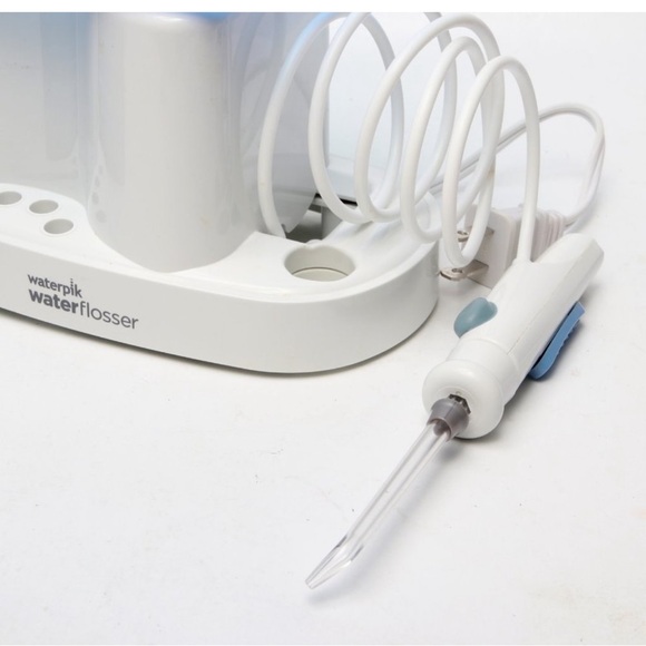 Waterpik Classic Water Flosser WP-65W - Brand New, Unused - Picture 13 of 14